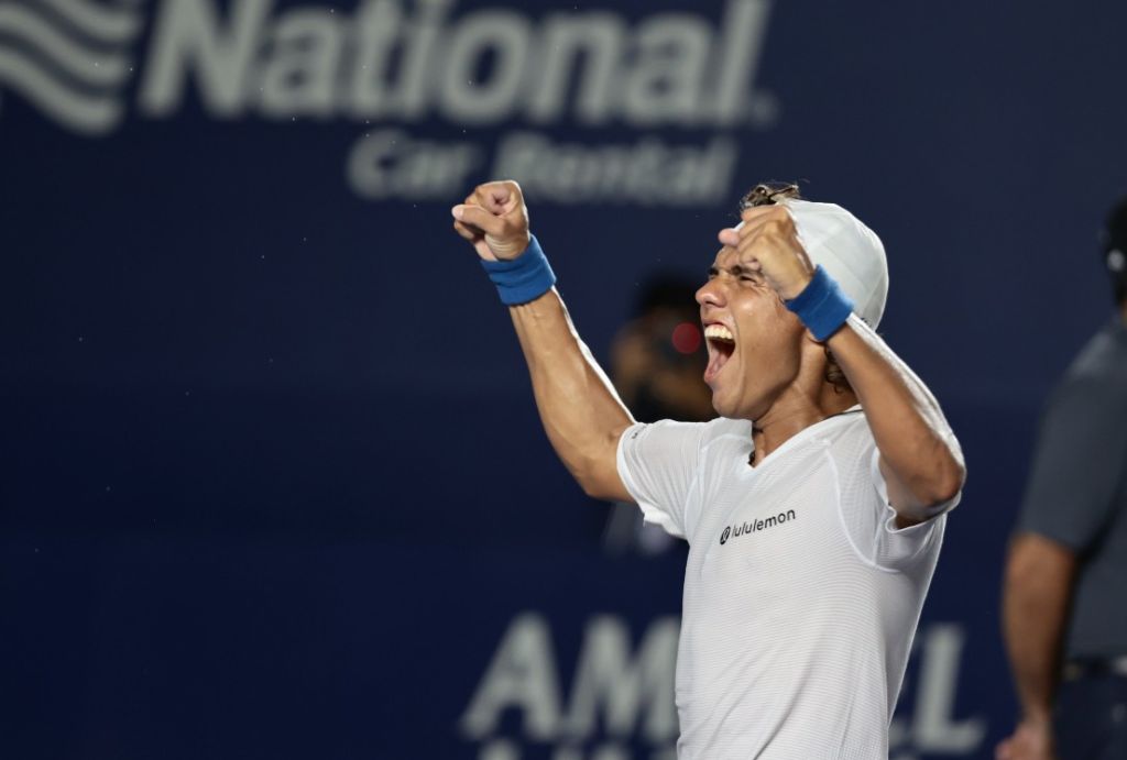 Álex Hernández: Un Nuevo Ícono del Tenis Mexicano en 2025