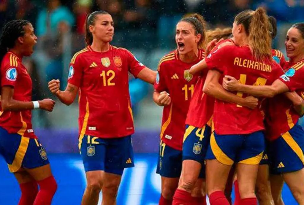 España golea a Bélgica y roza los cuartos de la Eurocopa 2025